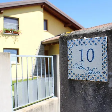 Madi Bed and breakfast 3*